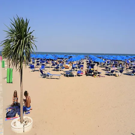 Apartment Gorgeous Flat 200 Metres From The Sea Rosolina Mare
