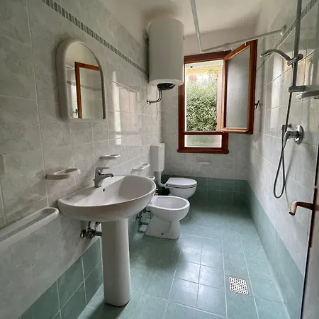 Apartment Gorgeous Flat 200 Metres From The Sea